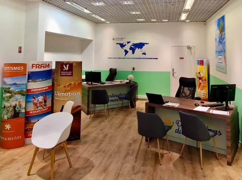 Covering adhésif bureau Destination du Monde Biganos