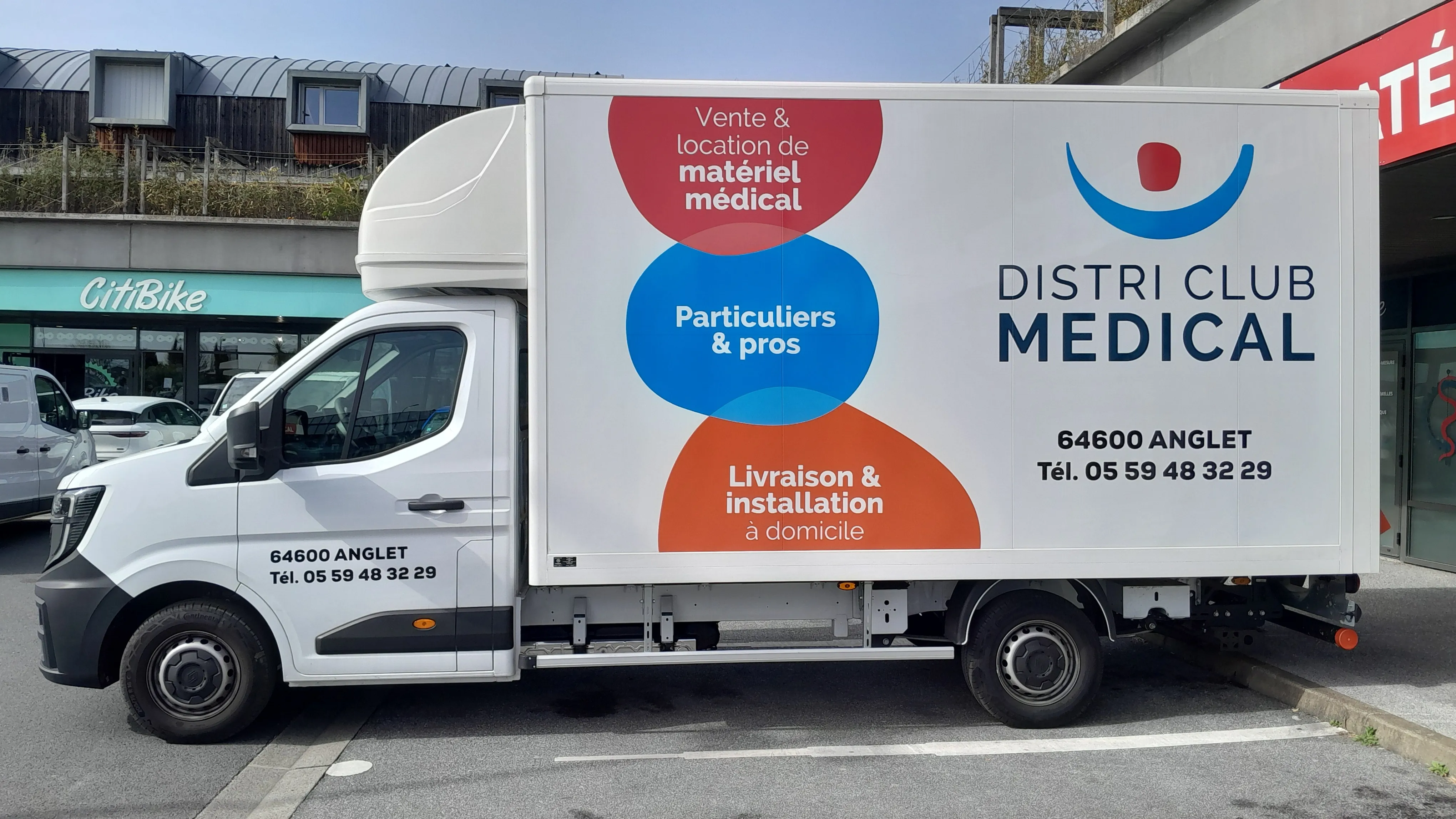 Covering camion Distri Club Médical, Groupe Kanouma à Anglet