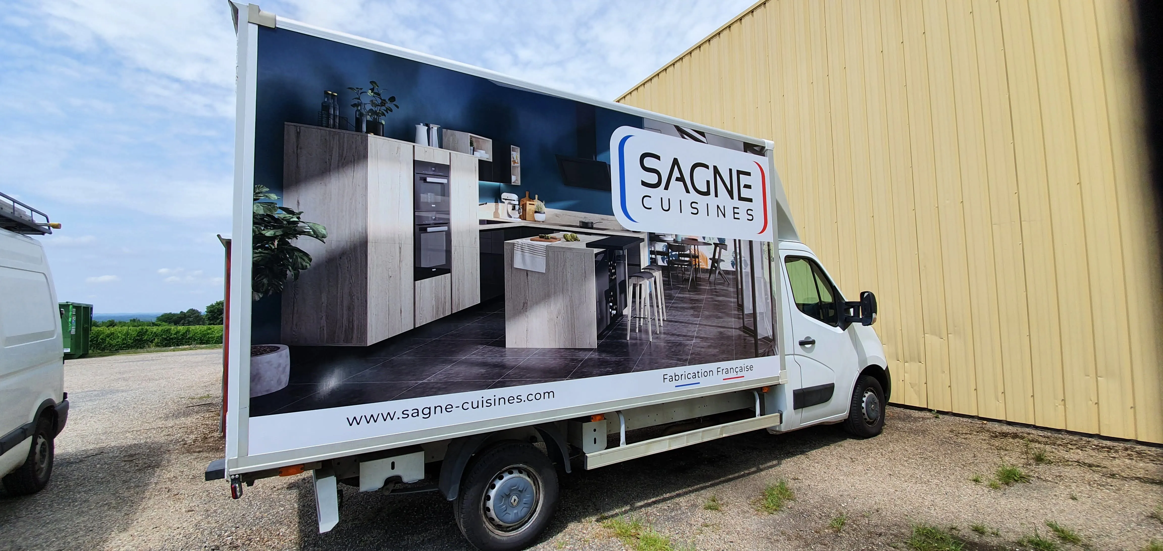 Covering véhicule professionnel, Sagne Cuisines — La Réole (33) — réalisation PUBLI MENI