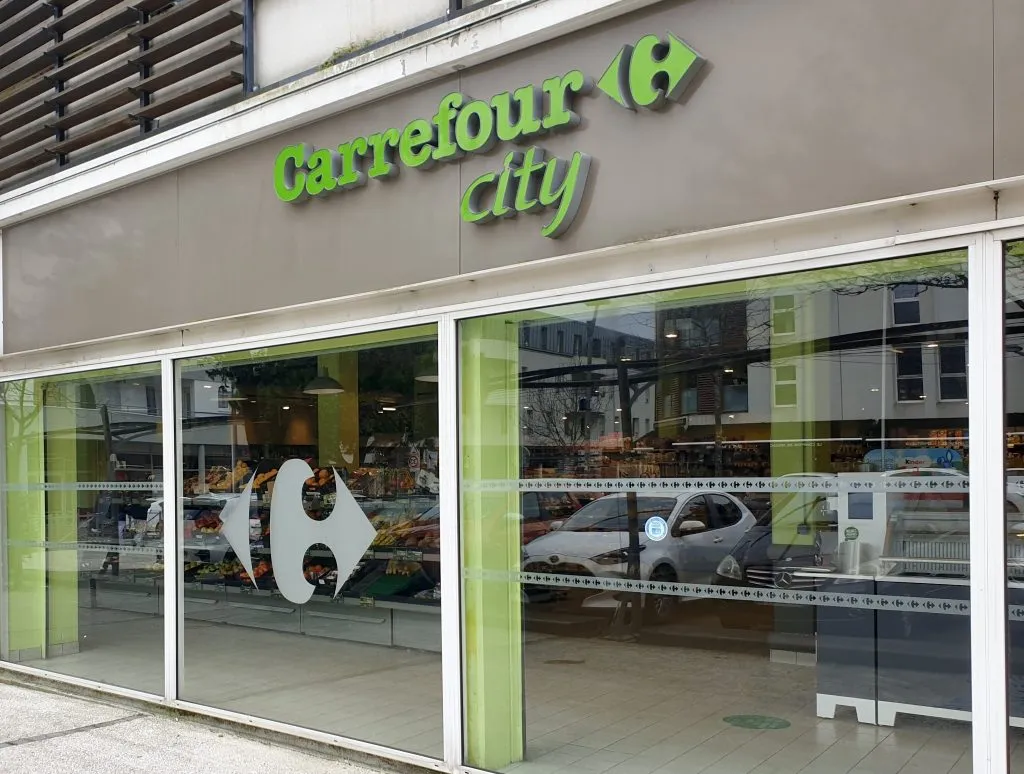 Film dépoli logo découpé Carrefour City Pessac