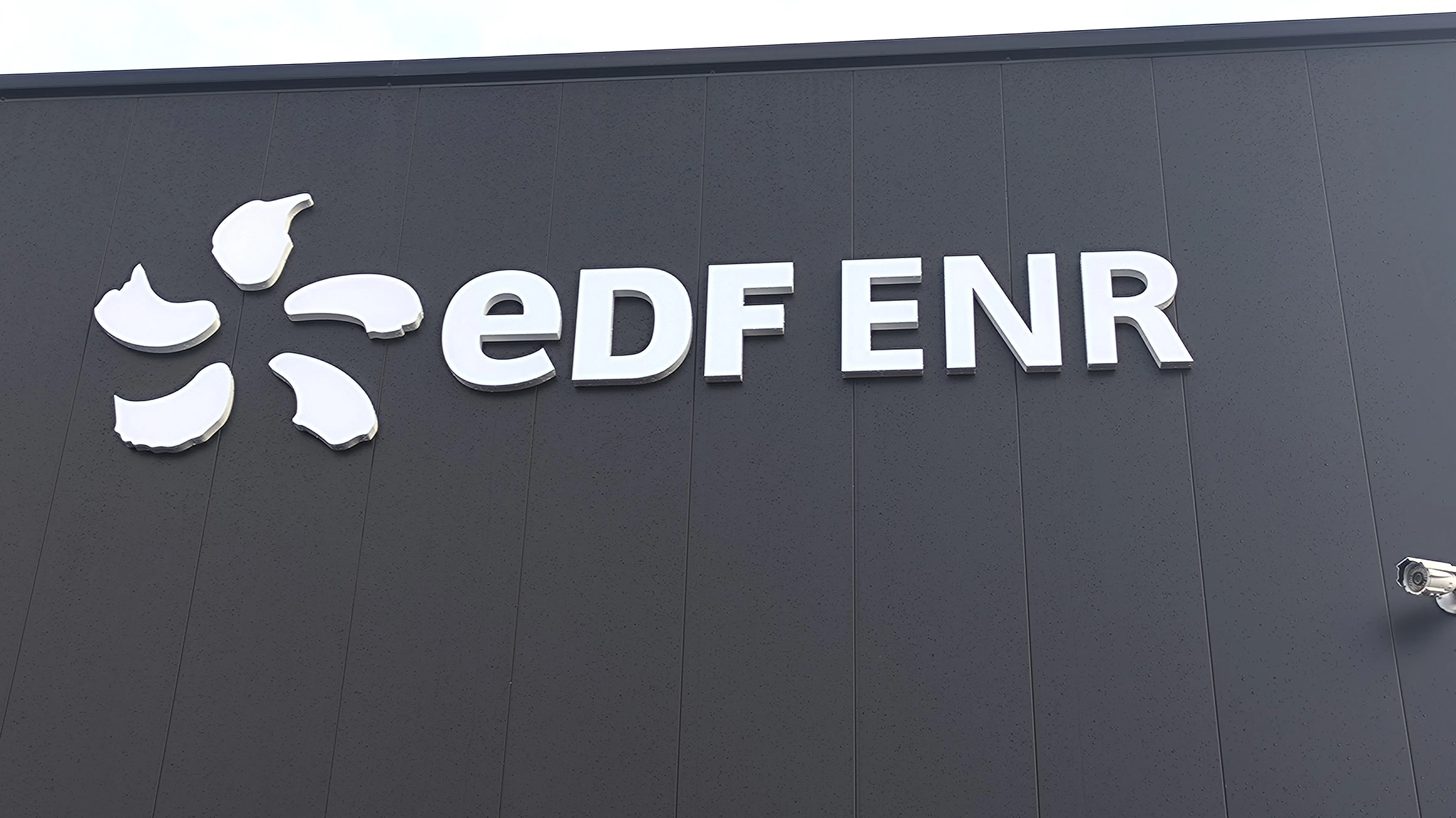 Lettre boîtier non lumineuse EDF ENR à Cestas