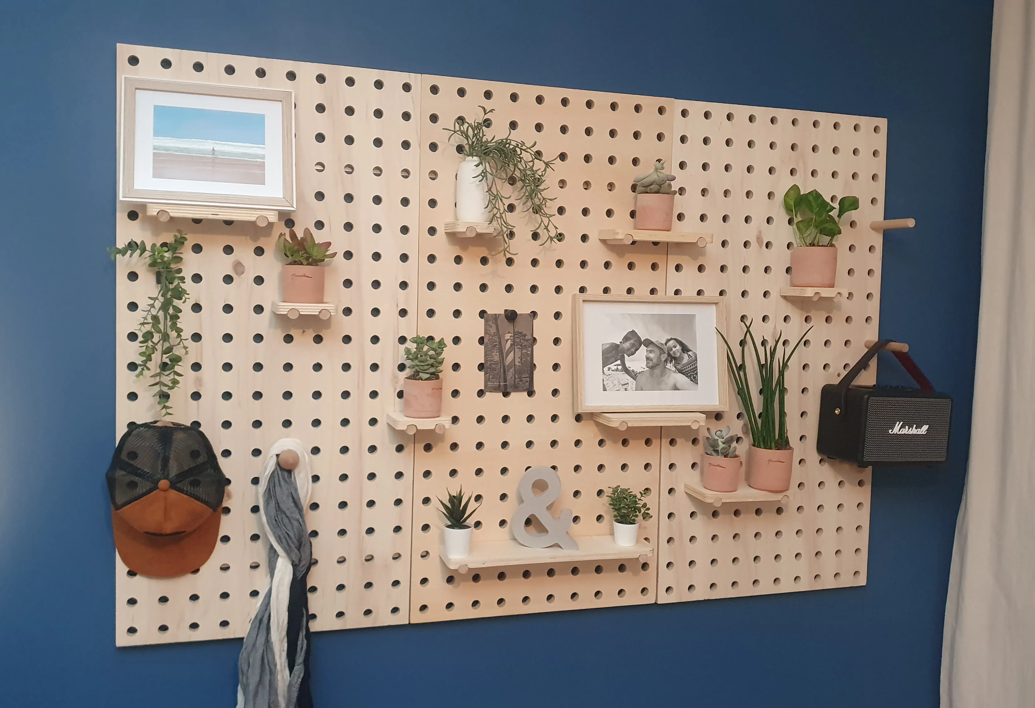 Réalisation agencement Plugwood, mobilier modulaire bois