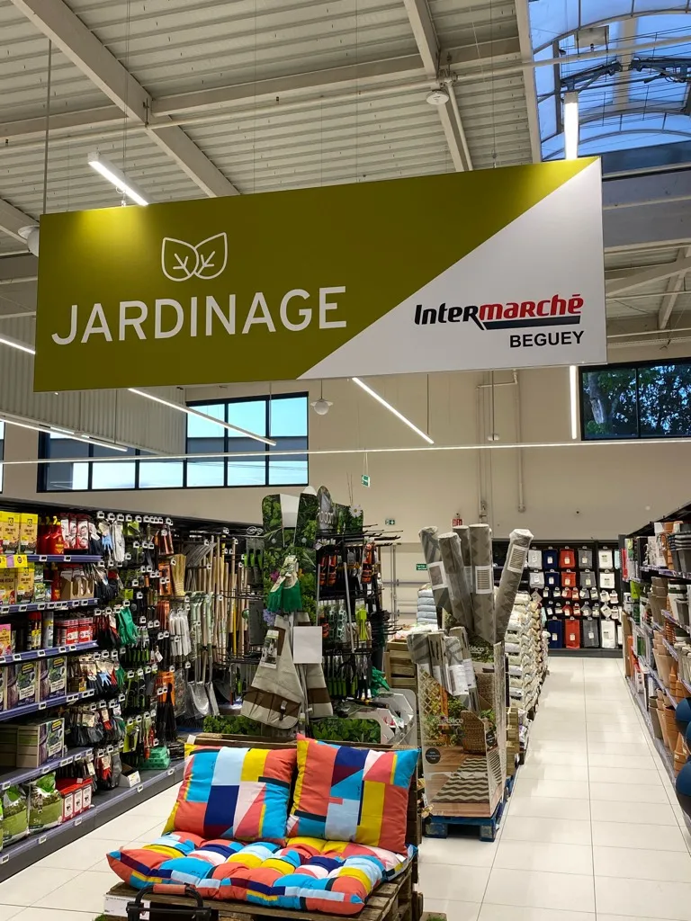 Toile suspendue PLV Intermarché Béguey