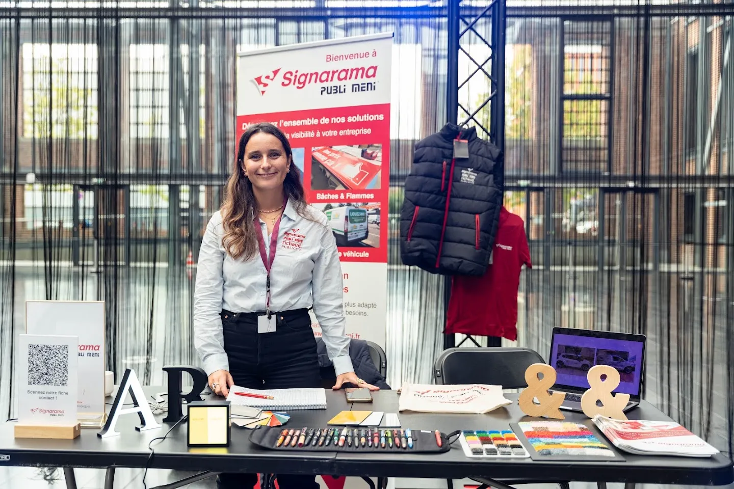Charlotte, équipe PUBLI MENI Mérignac, convention National Box Lille octobre 2025
