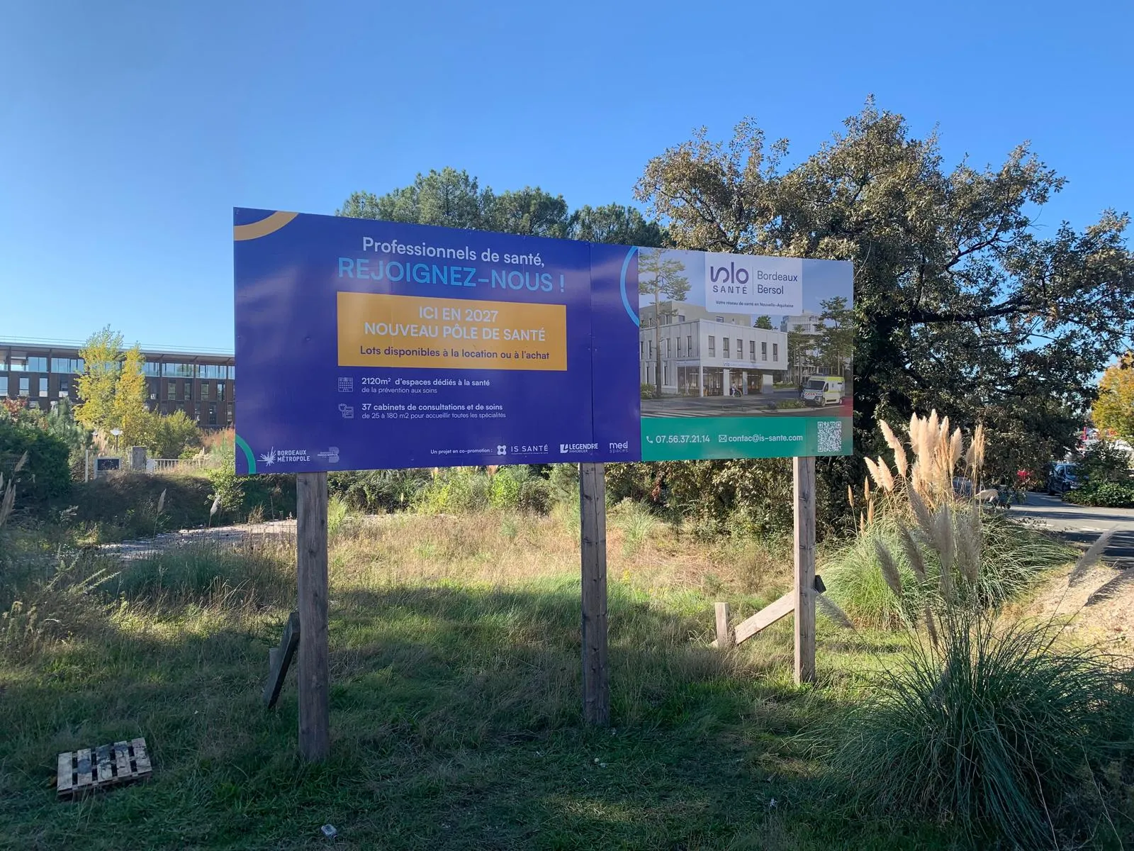Groupe Legendre, Pessac — signalétique sur un chantier de construction — réalisation PUBLI MENI