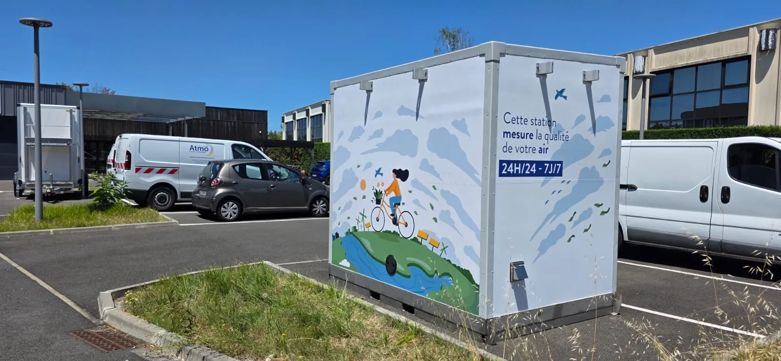 Adhésif station météo, ATMO — Mérignac (33) — réalisation PUBLI MENI