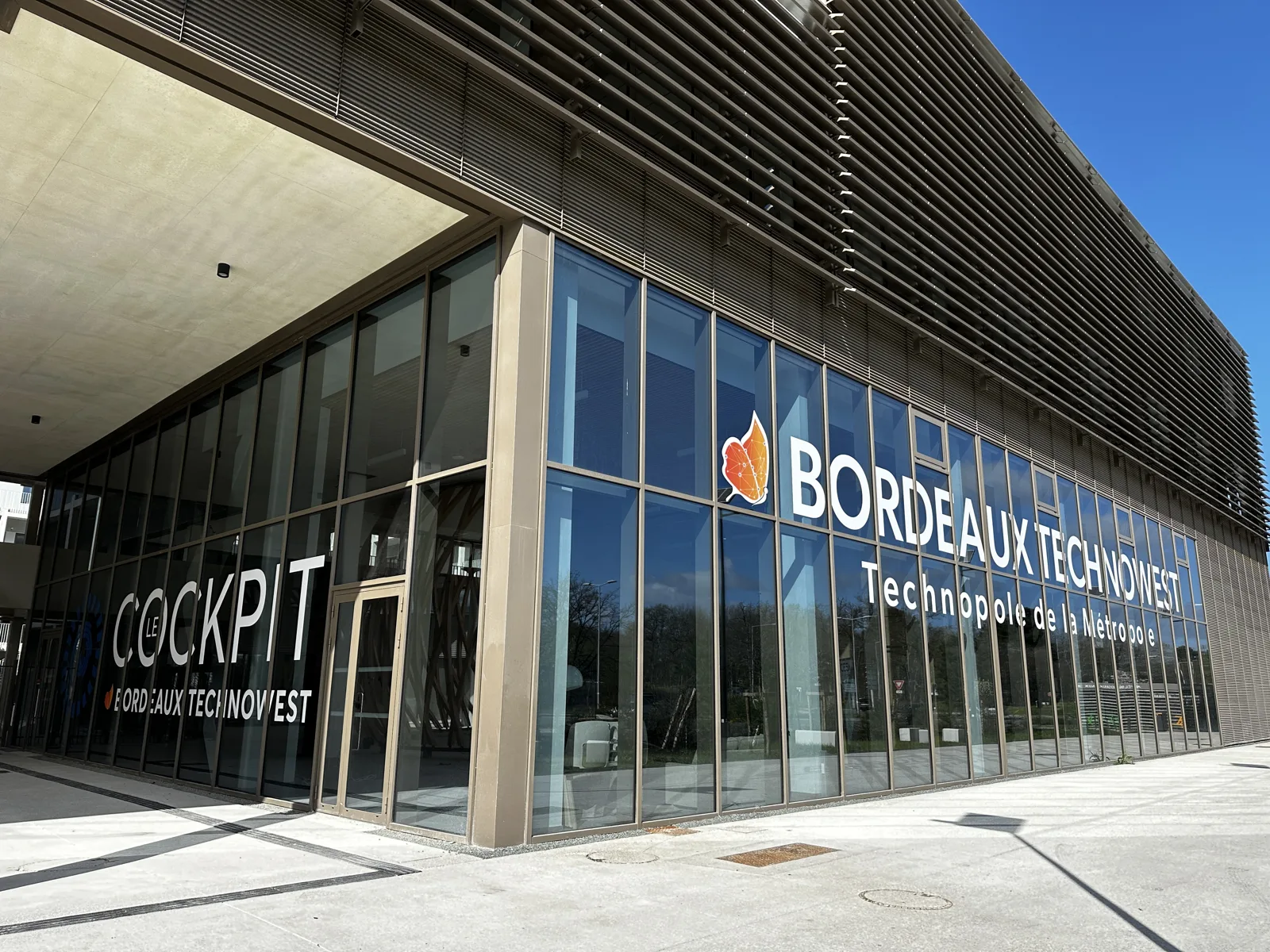 Vitrophanie adhésifs Cockpit - Bordeaux Technowest